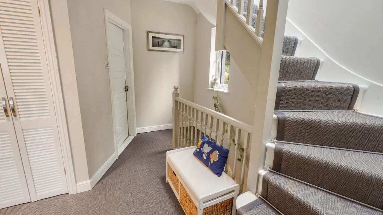 Cosy Luxurious Family Home ลอนดอน ภายนอก รูปภาพ